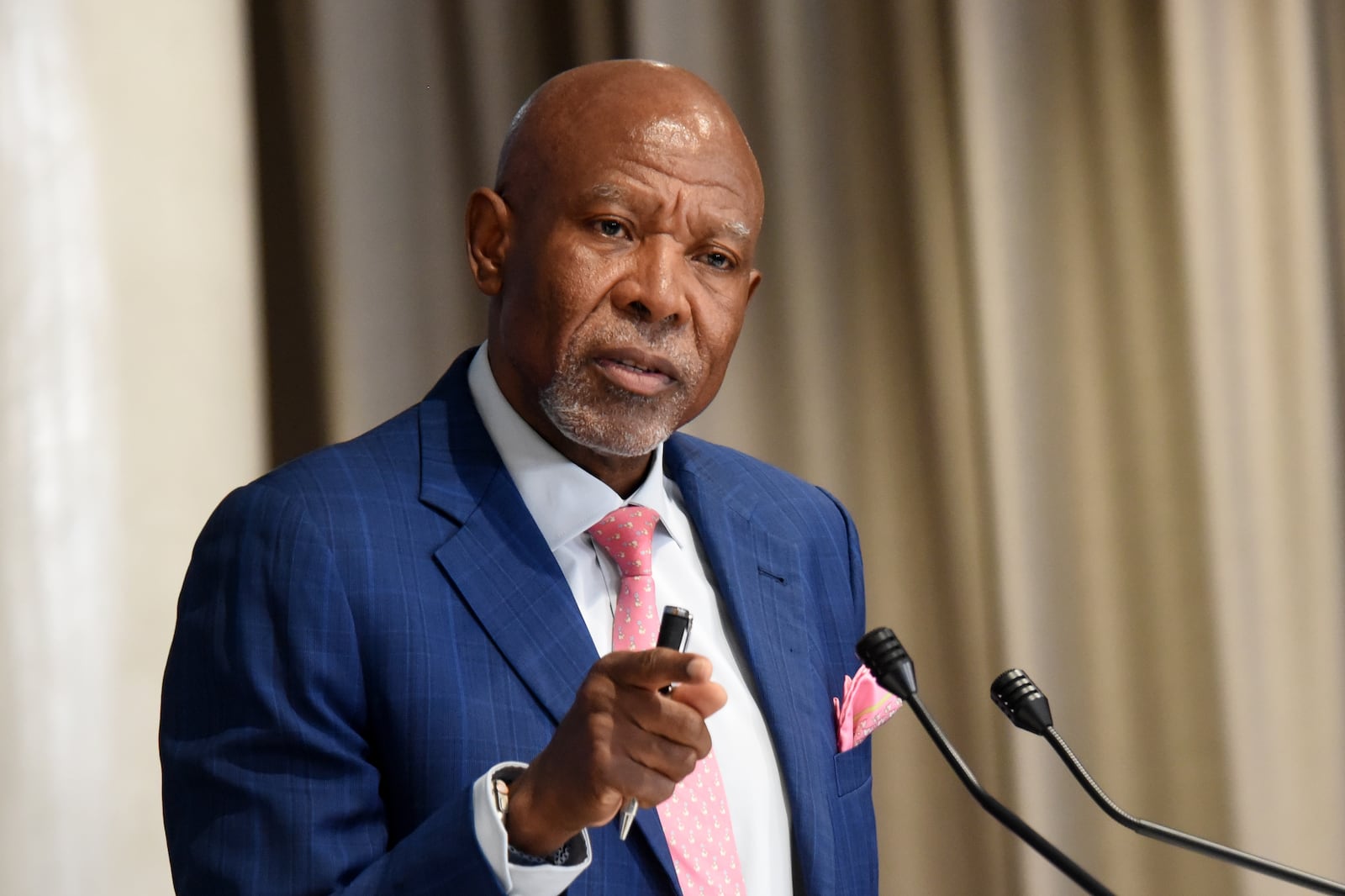 南非储备银行行长Lesetja Kganyago；央行货币政策委员会将参考BER最新通胀预期调查。 / Freddy Mavunda／Bu ...