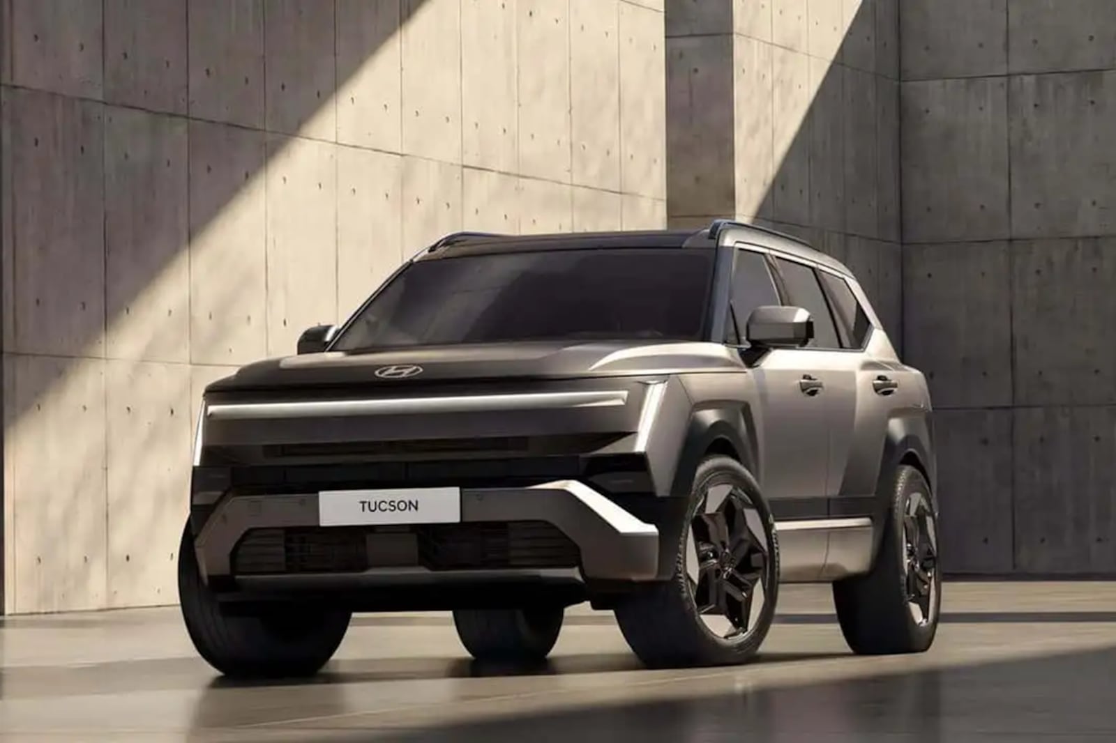 新一代Tucson采用现代“Art of Steel”设计理念。 / HYUNDAI