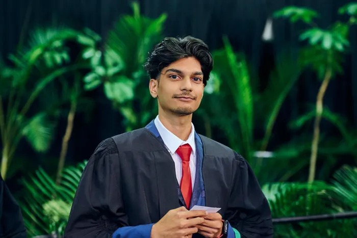 Akhil Hansrajh开发了可将南非手语实时转换为语音的人工智能系统。 / Supplied/UKZN ...