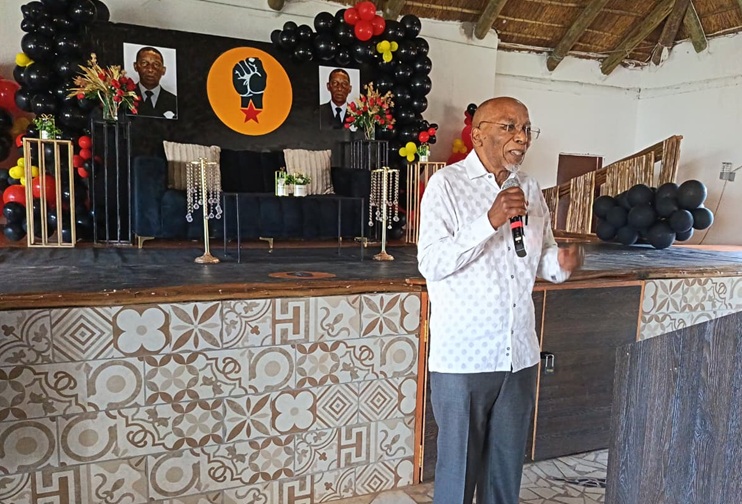 前科技部长Mosibudi Mangena在Mahwelereng首届Hlahla纪念讲座发表主旨演讲，并表示Hlahla珍视生命胜于物质 ...