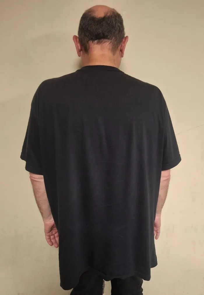 一名52岁男子在奥利弗·坦博国际机场因涉嫌携带海洛因被捕。 / Supplied