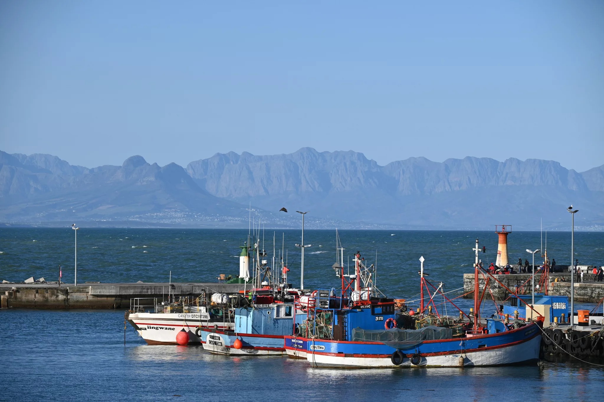 南非开普敦Kalk Bay。 / Tanya Paquet／Unsplash