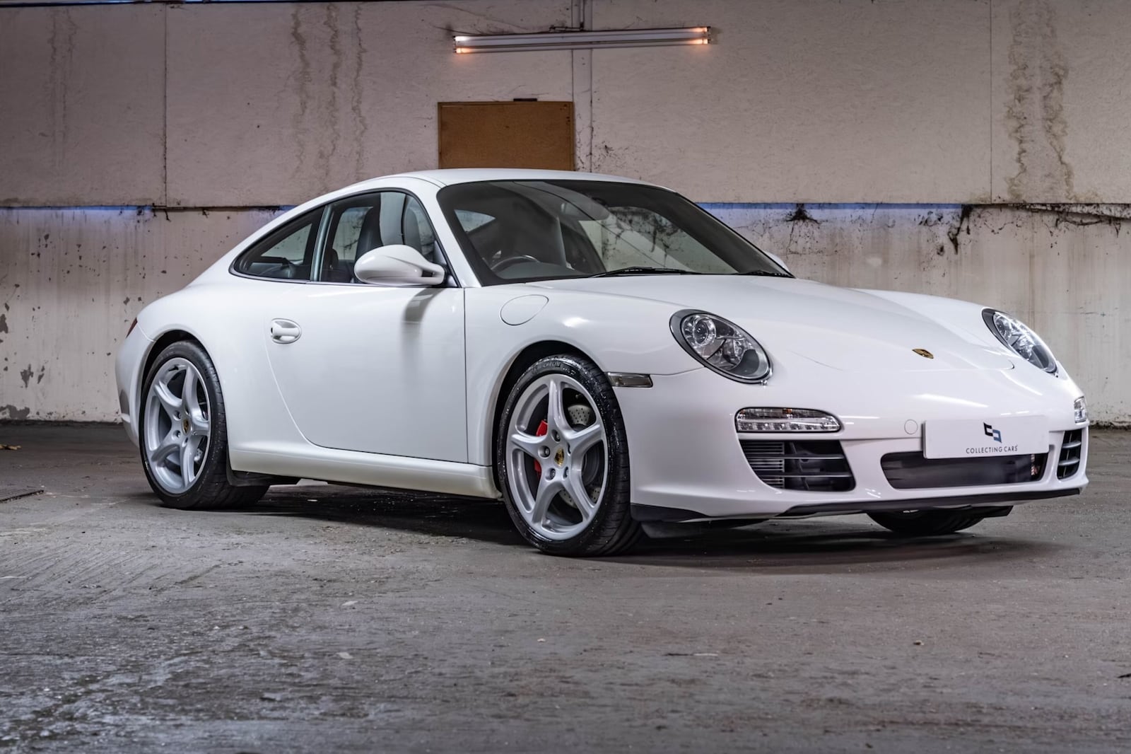 保时捷911 Carrera S资料照片。报道援引判决称，涉案车辆购价235万兰特，其中211.5万兰特由Capitec融资。 / ...