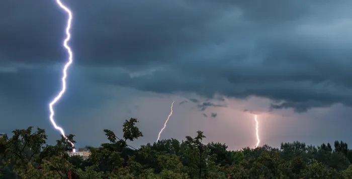 本周部分地区预计降温降雨（原文天气示意配图）。 / Freepik