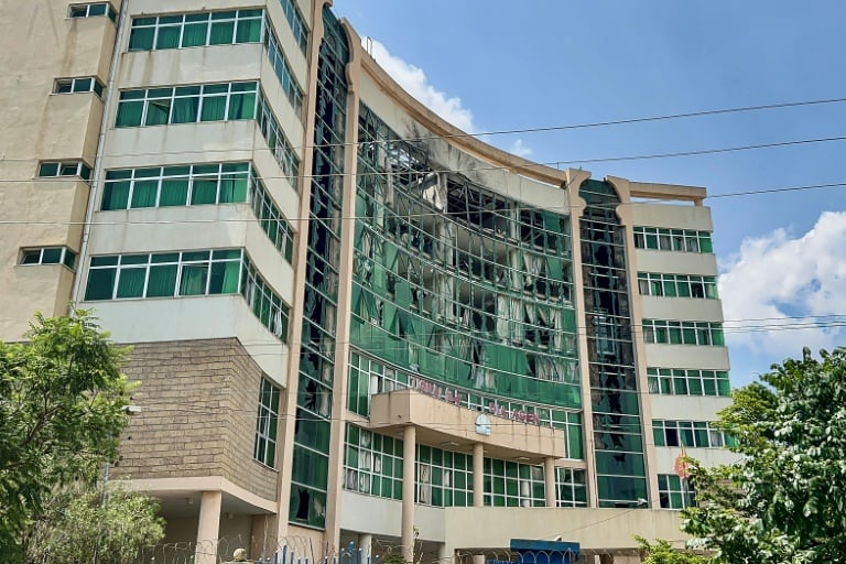 提格雷电视台大楼。原文图注称，该楼在9月27日冲突升级时遭无人机袭击。