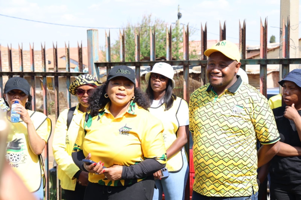 非国大第一副总书记诺姆武拉·莫科尼亚内开展竞选走访。 / X@MYANC