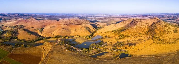 人类摇篮世界遗产地位于约翰内斯堡西北约50公里，涵盖约4.7万公顷乡村地区。 / COSMOS-120/Getty Images ...