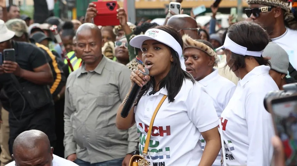 2026年6月19日，Jacinta Ngobese-Zuma领导的March and March成员在彼得马里茨堡集会。 / EWN ...