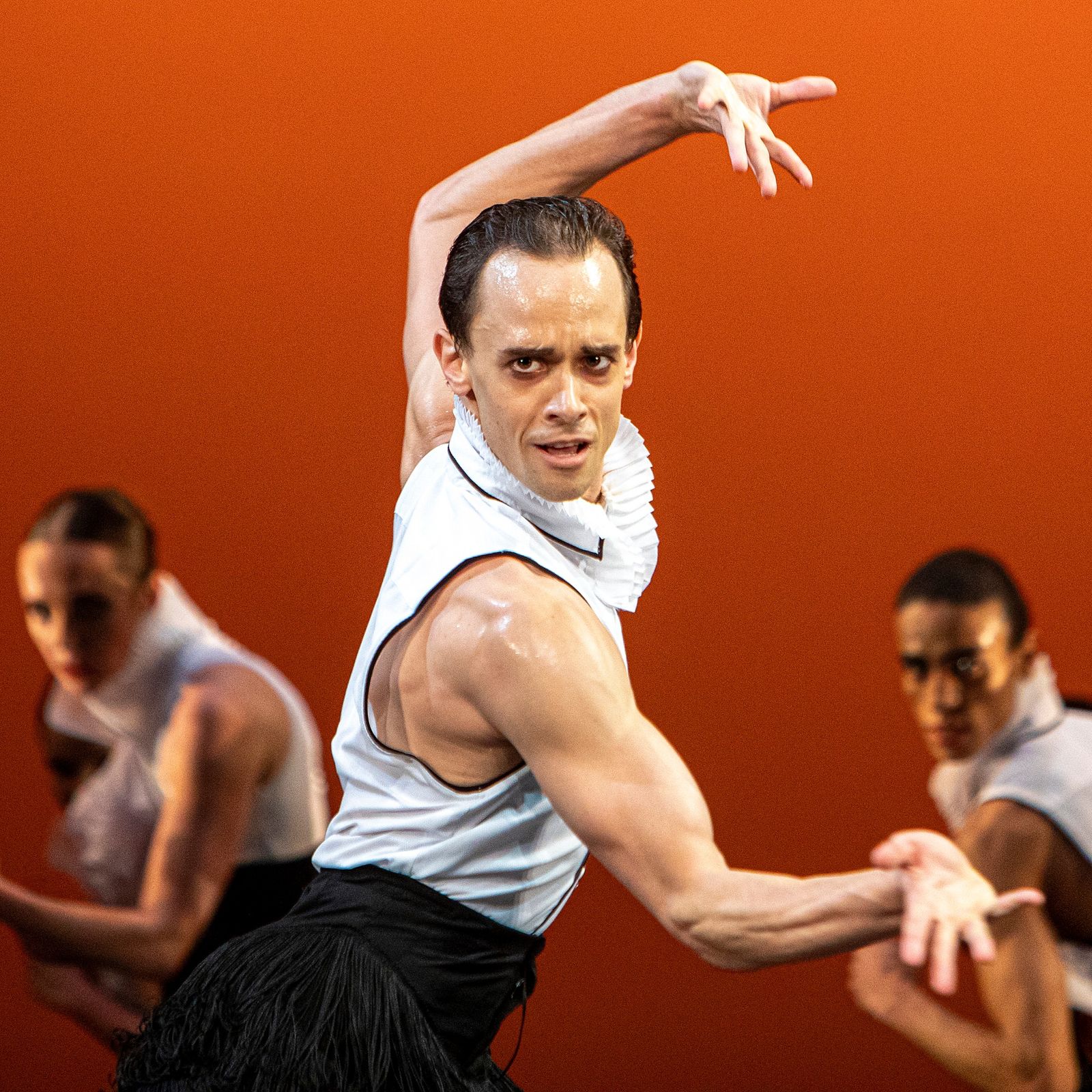 Nicolas Laubscher 表演 Michelle Reid 的《Duende》。 / Helena Fagan
