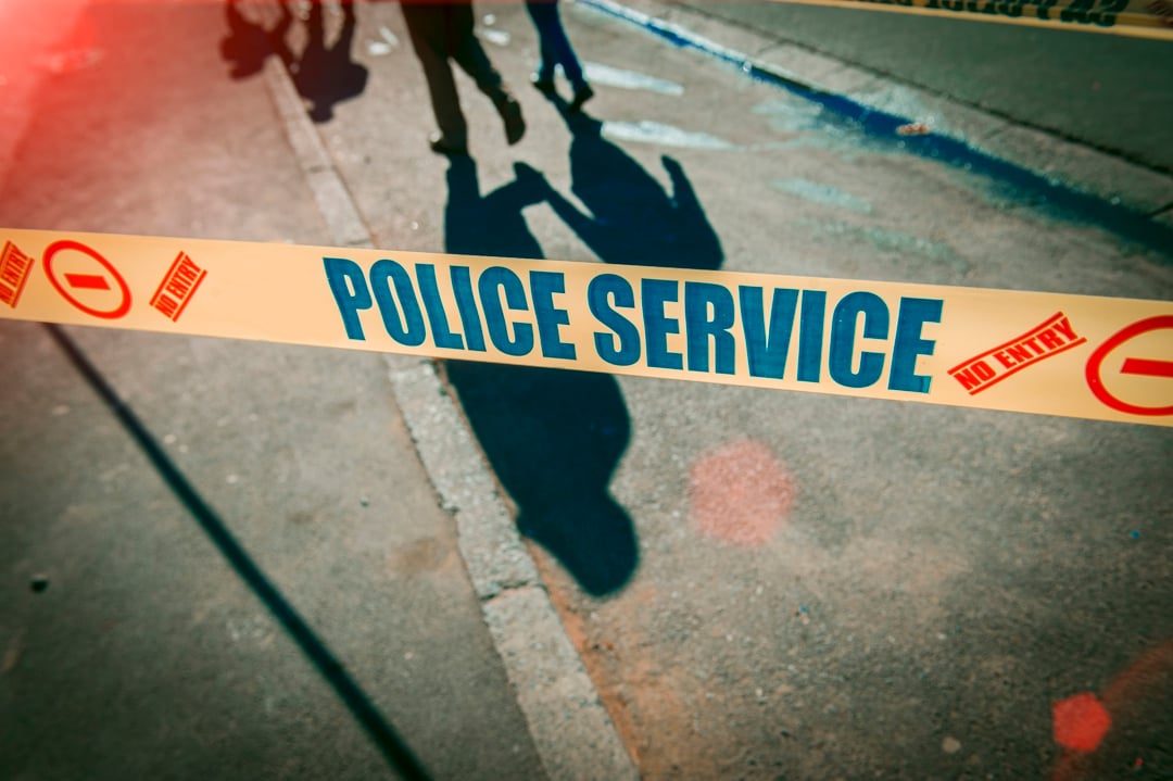 资料配图。原图说明：一名警官周日遭枪击后自行驾车脱险。 / Brazzo/Getty Images ...