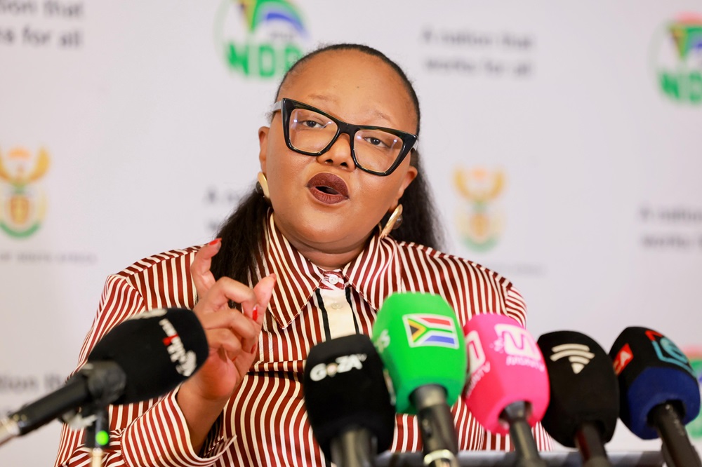 南非基础教育部长西维韦·格瓦鲁贝。 / X | @GovernmentZA