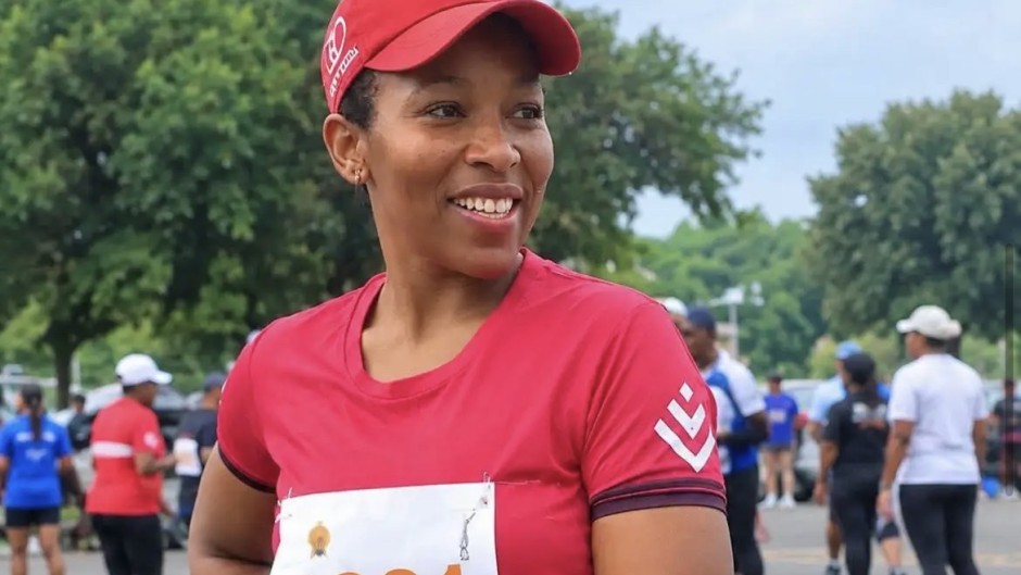 Elizabeth“Tsontso”Moselakgomo。