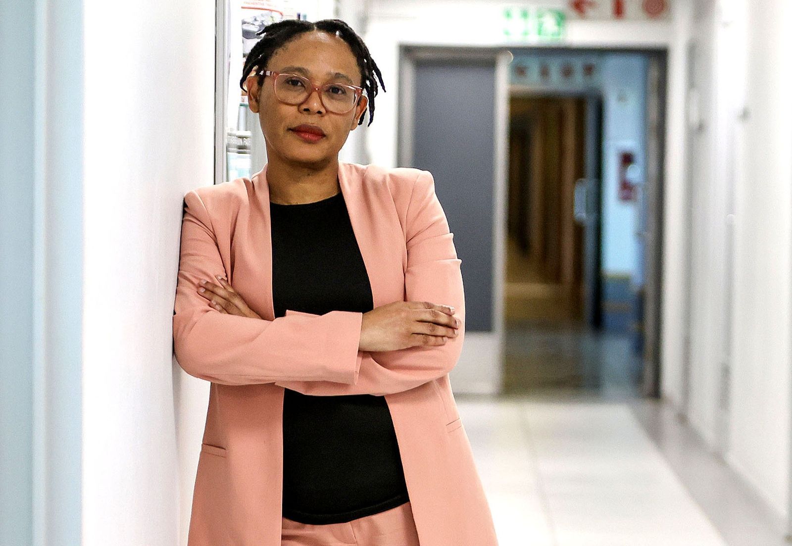 南非卫生部副总司长Nonhlanhla Ndlovu。 / Felix Dlangamandla／Daily Maverick